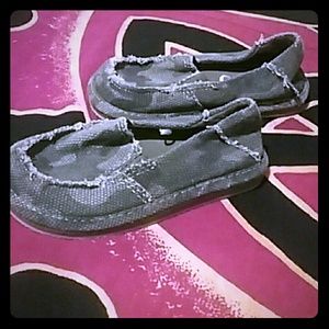 Never been worn camo shoes side 7